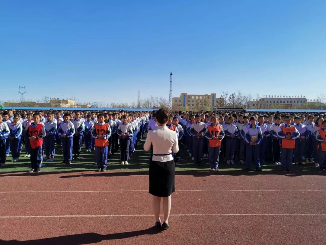 闫偲耘,石亚楠3位老师分别走进永宁县蓝山学校,永宁中学,海军希望小学