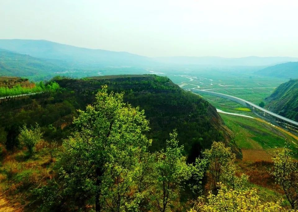 航拍礼县 | 秦第一大陵园--礼县大堡子山秦西垂陵园