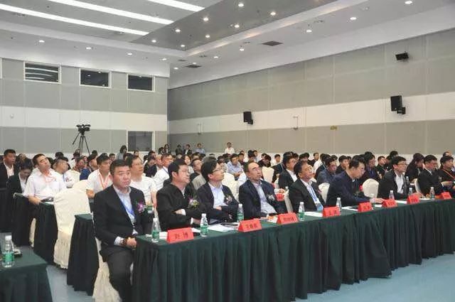 2019年经济师论坛_...区域经济50人论坛 2019年会在京召开