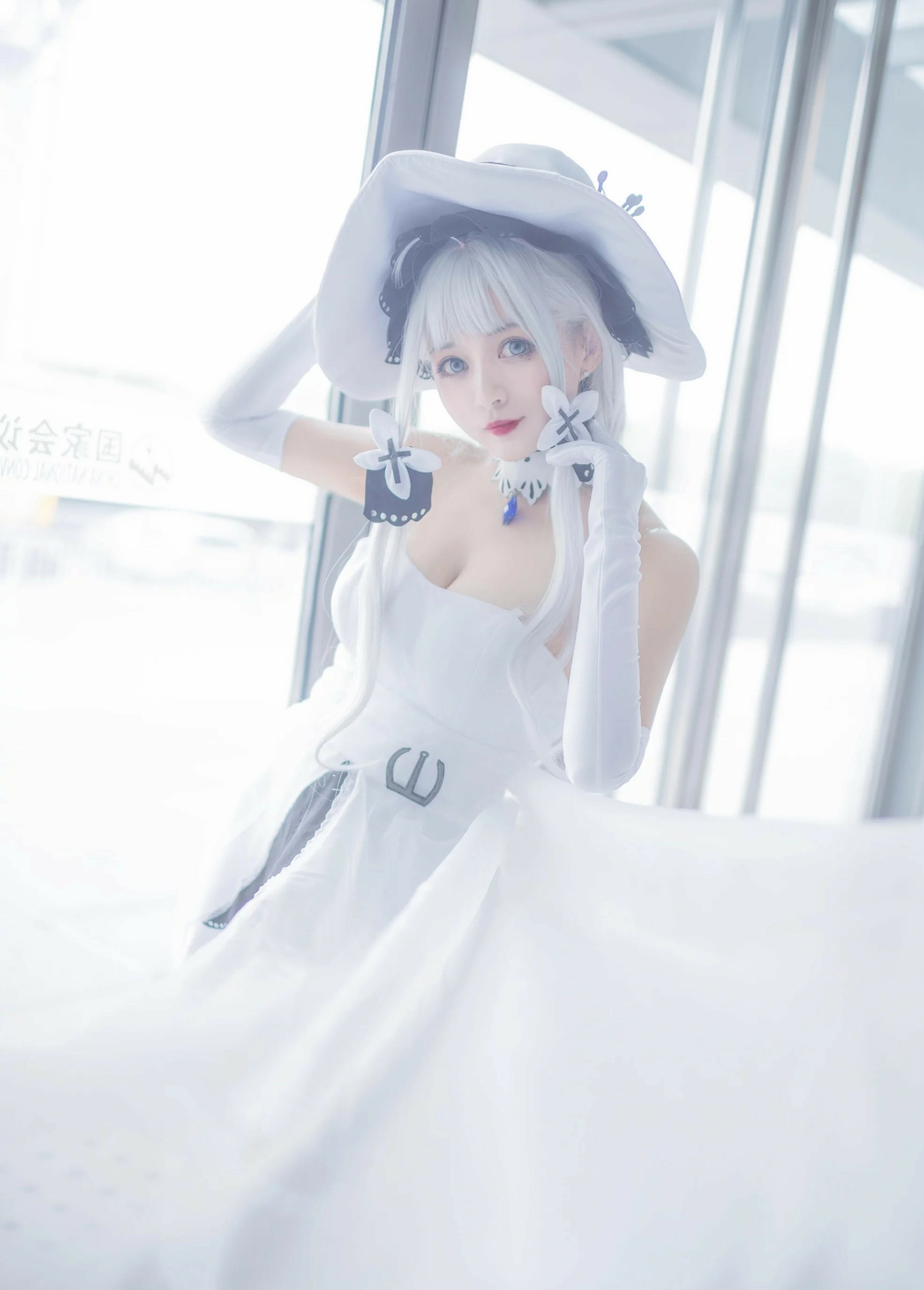 二次元超仙白色礼服丝控小姐姐cosplay碧蓝航线光辉