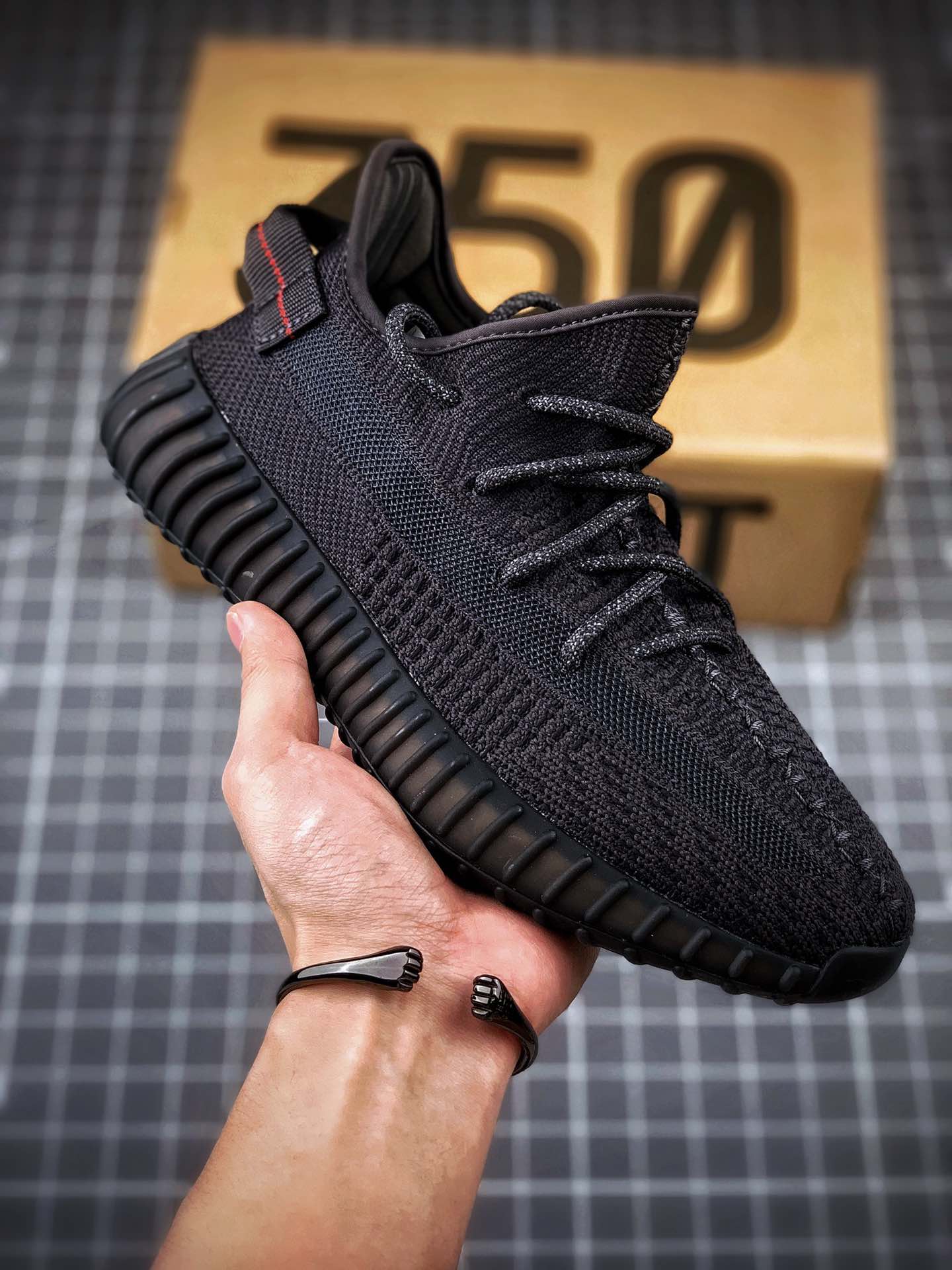 adidas yeezy boost 350 v2"黑天使"