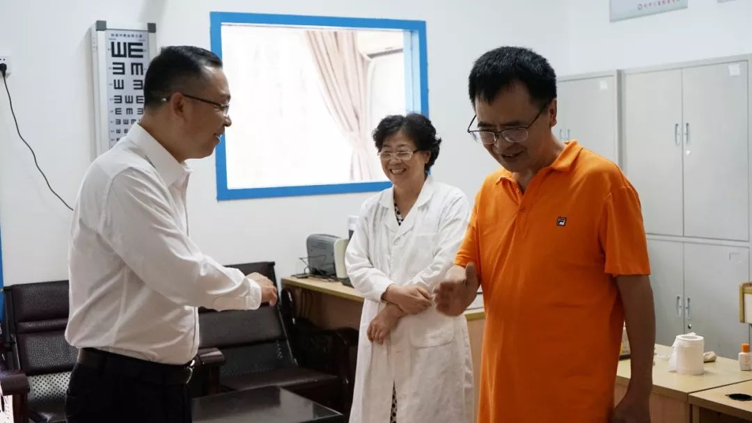 刘同朋总裁充分肯定了凯茵学校在以肖四清校长带领下的行政团队多年来