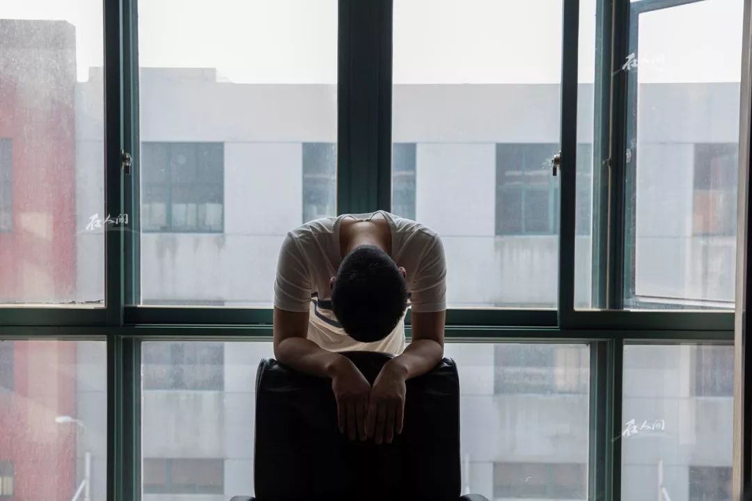 王银达在原来的办公室,一筹莫展