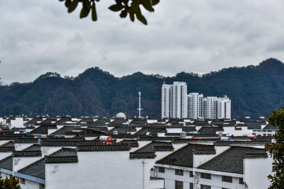 绩溪县多少人口_绩溪县龙川景区图片