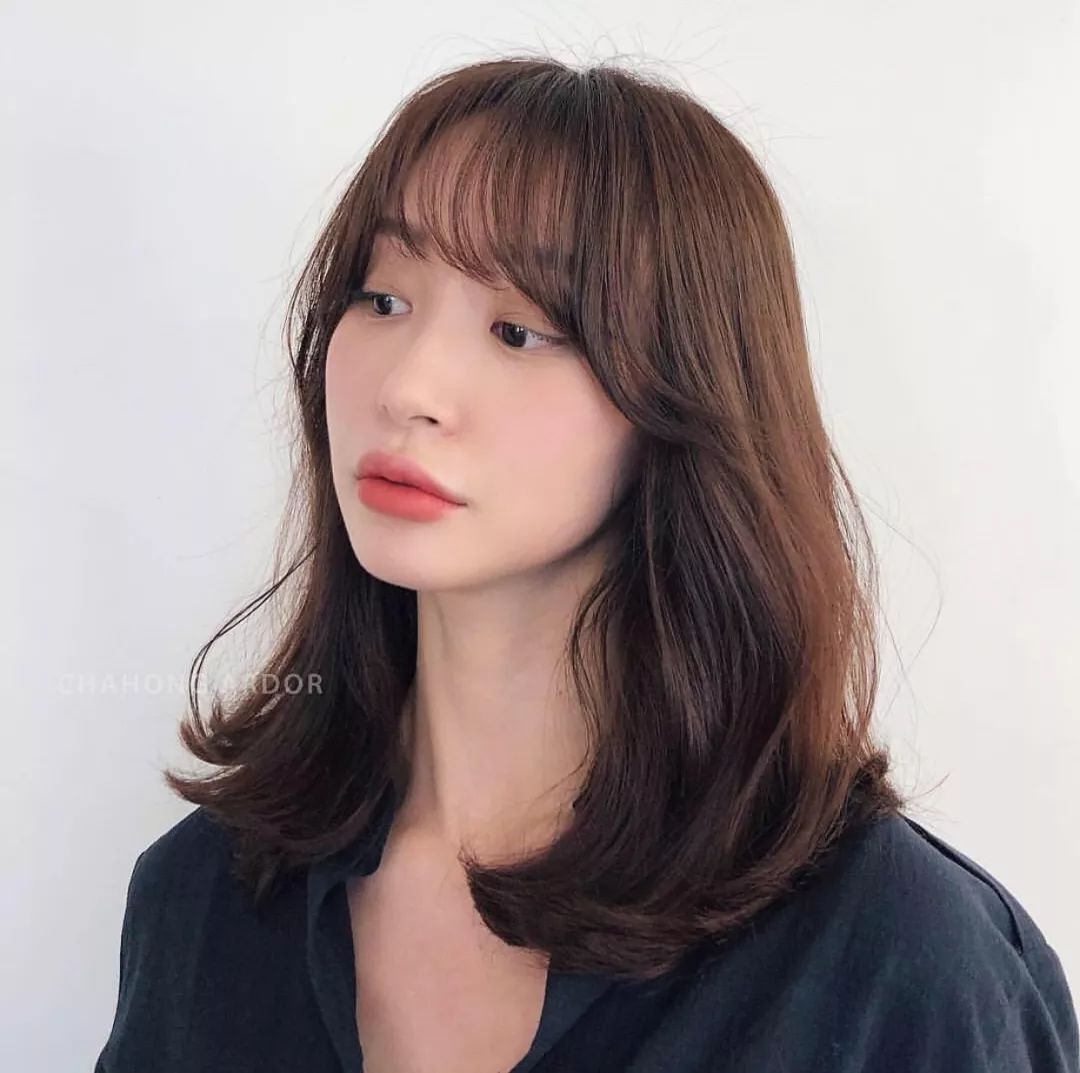 想烫发的小仙女,可以考虑下当下很火的云朵烫!
