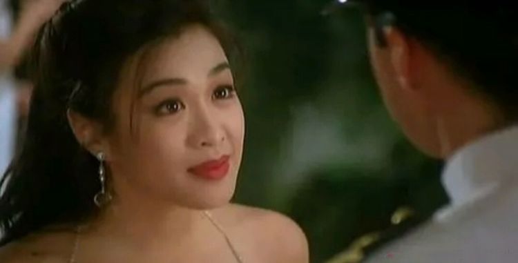 钟丽缇年轻时有多美?被誉为最美人鱼,看着她星爷都收起坏脾气