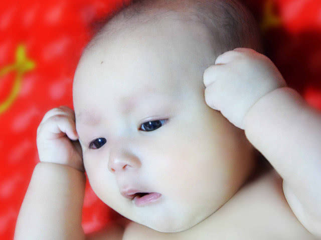 婴儿几个月不容易淹了 d1bf71eeb89a4628873ff92b77c17d49.jpeg