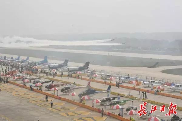 神魔中变传奇私服游戏截图1