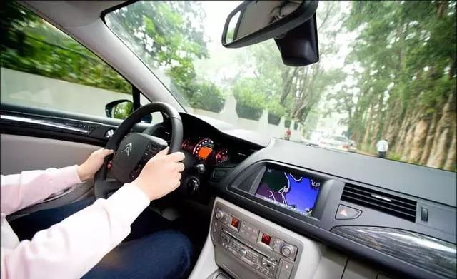 老司机开车教学 e42db704bf3f421aa1907767cf10020a.jpeg