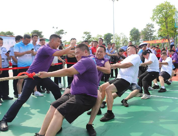 2019网格杯运动会开赛首场拔河比赛网格队伍沸腾士气大增