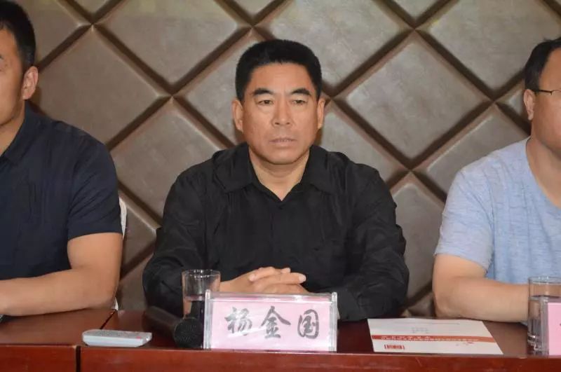 保定幼儿师范高等专科学校党委书记杨金国,培训中心副主任刘建伟,开平