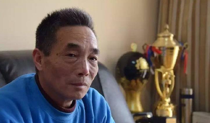 人生如叶 一生一落 缅怀东华大学女足主教练鲍国明 热99re久久精品