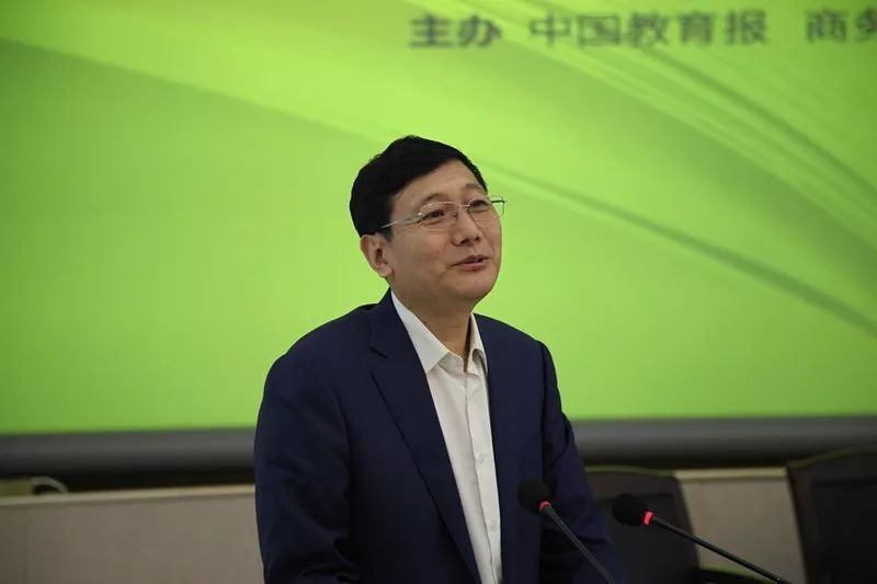 山东大学文学院院长杜泽逊