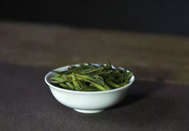 哪种茶含有的茶多酚最多?