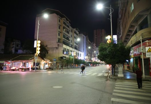 曝光!记者蹲点探访绥阳城区市容环境,是怎么回事? 澳博备用网址