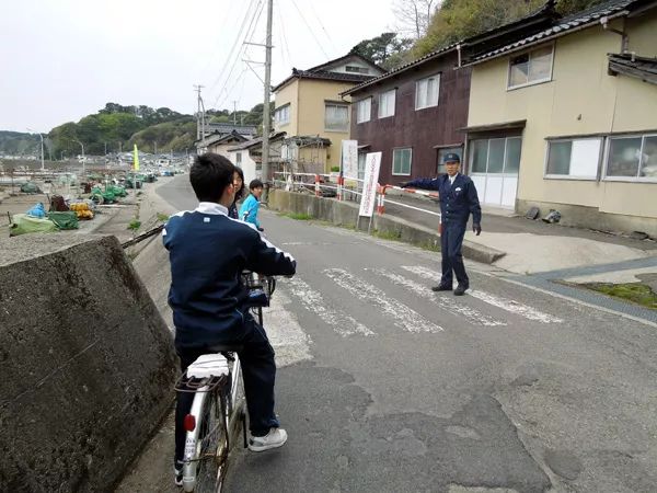 日本现人口有多少_爱搞事的日本又整大新闻 近30架日本战机升空拦截我军