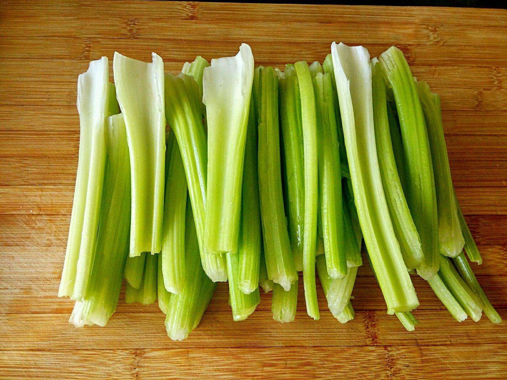 便秘吃什么菜可以缓解 6b996afd21dc4614bf7896e18cece7f7.jpeg