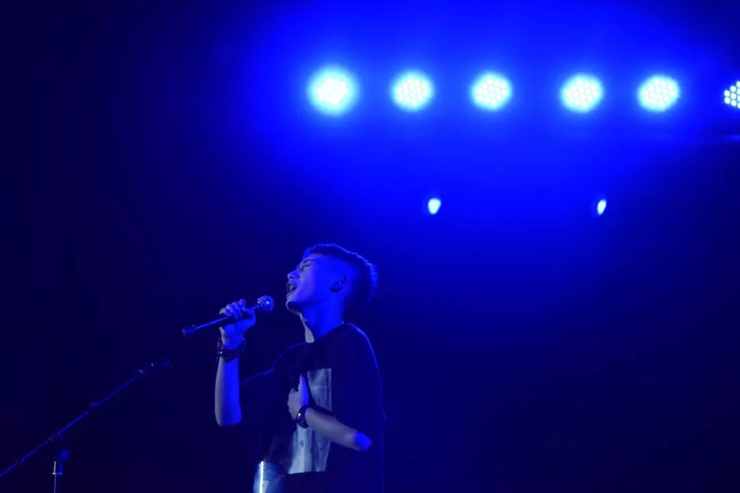 可怕的简谱_别问很可怕数字简谱(2)