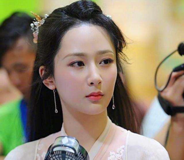 原创杨紫: