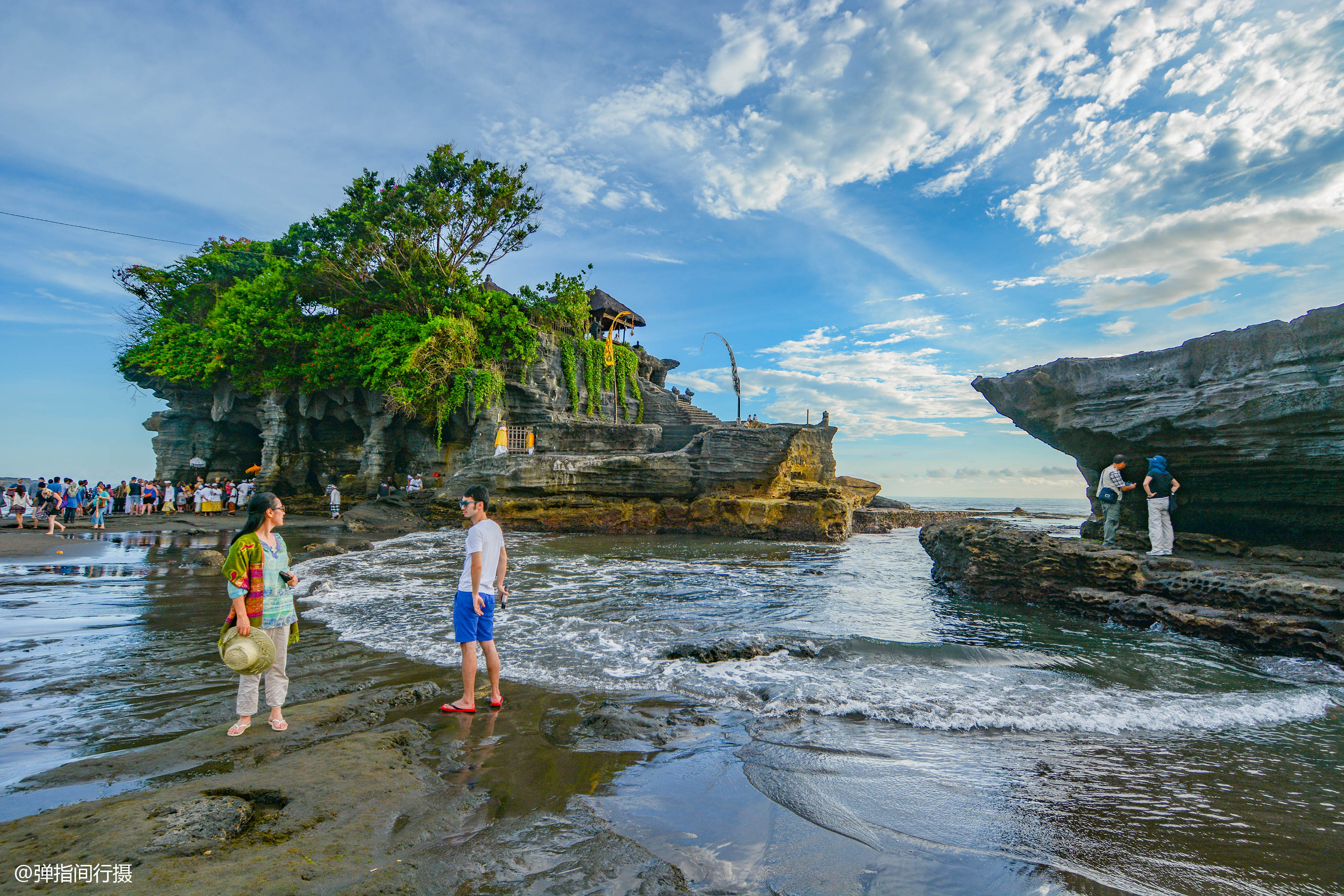 原創
            巴厘島最美廟宇，地處海邊巖石上，漲潮時成孤島，退潮後才能祭拜 旅遊 第2張