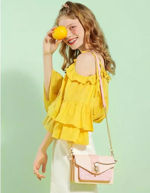 Shoulder Bags