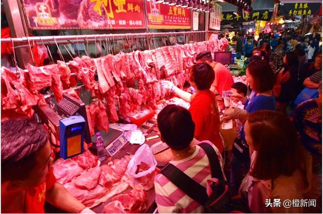 香港鲜猪肉零售价升一倍,街市现排队人龙