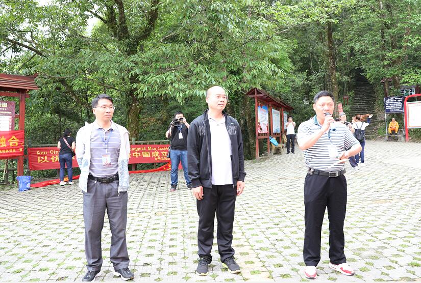 圣堂美景惹人醉,八方健儿竞风流