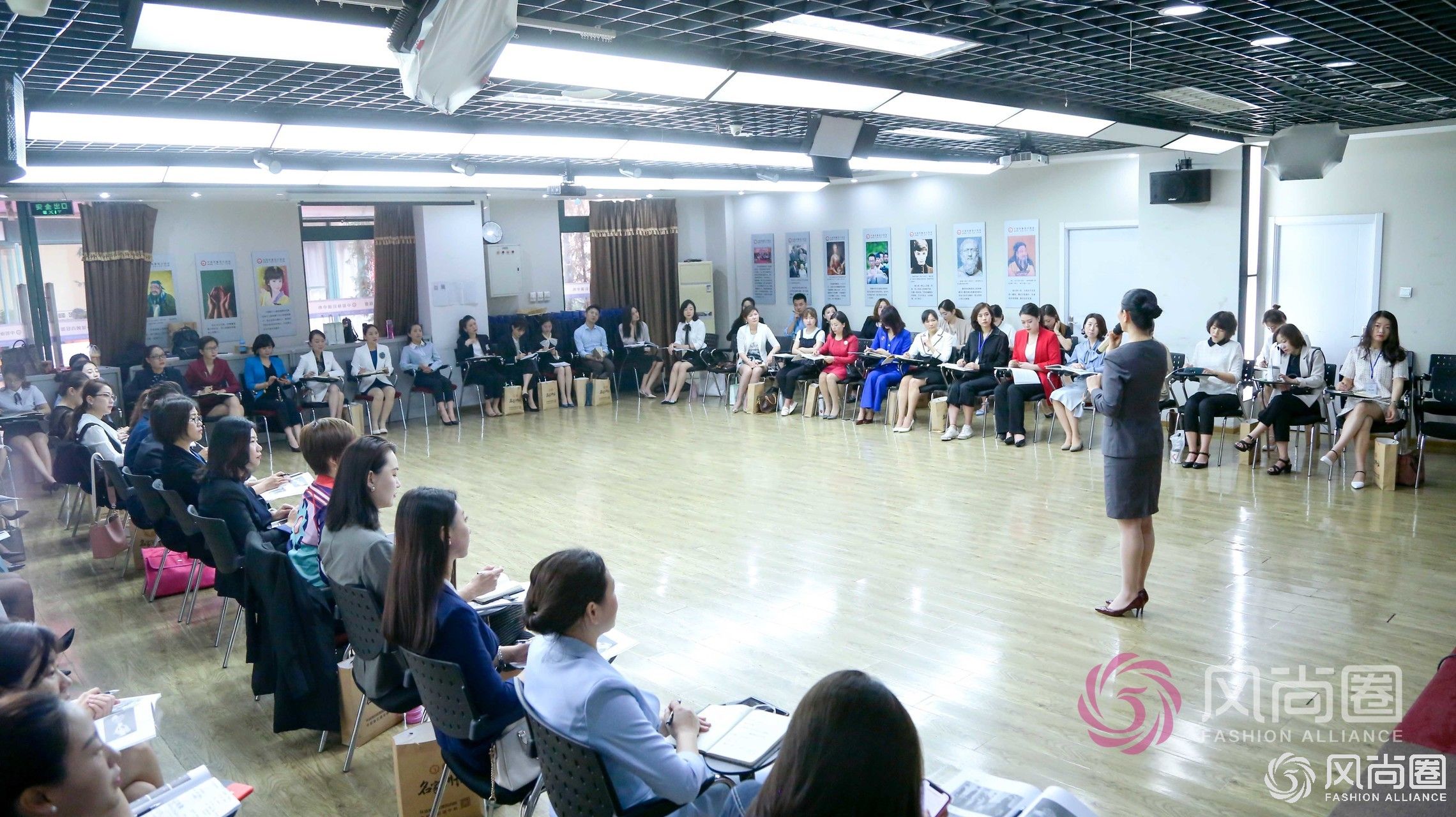礼仪培训师课程中的服务礼仪培训内容