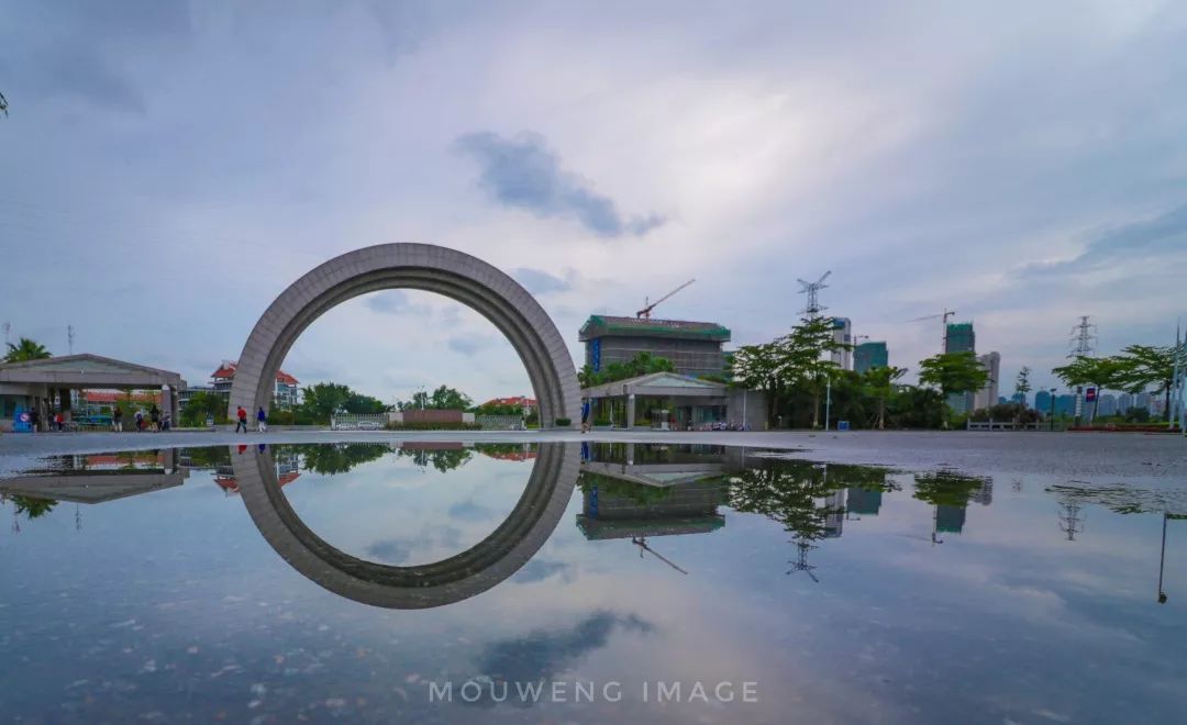 华大的梦献礼华侨大学59周年校庆暨厦门校区艺术团10周年专场汇报演出