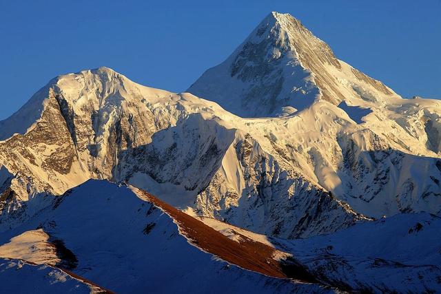 旅游景点推荐四川乐山 4bbd284eef9e4033ae20d92ffda03fc6.jpeg