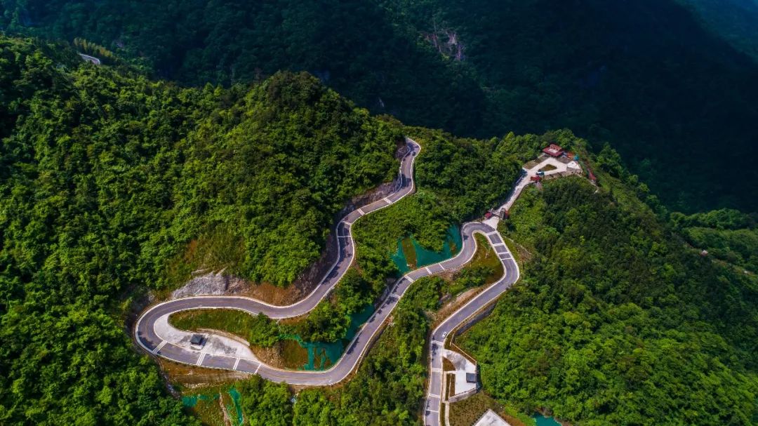 改造后的天妙线成为了大别山岳西最美的自驾游线路.