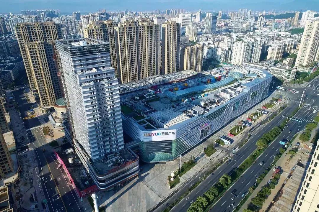 瑞安吾悦广场项目周边基本生活配套完善,但缺乏大型一站