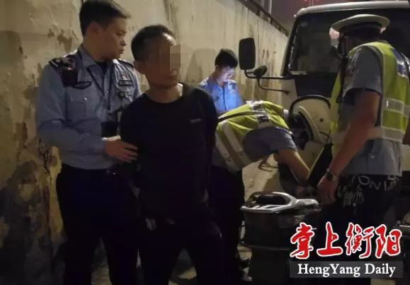 酒驾又毒驾,无证驾车还冲卡!雁峰交警夜查网住一逃犯 澳门新濠天地注册网址