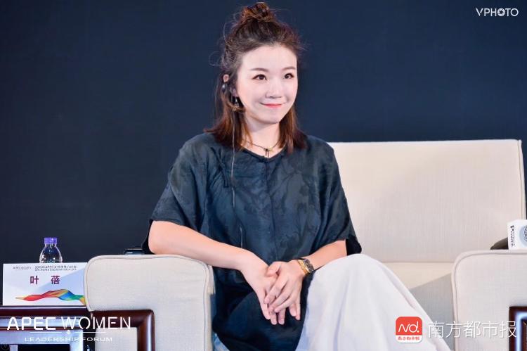 叶蓓简谱_叶蓓性感照片
