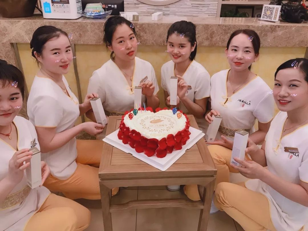 520美容师节 | 心怀爱心,为您服务!