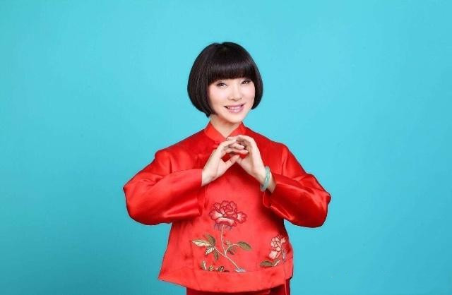 一首《常回家看看》爆红春晚,虽嫁豪门但不幸福,如今瘫痪在床! 金沙网站注册