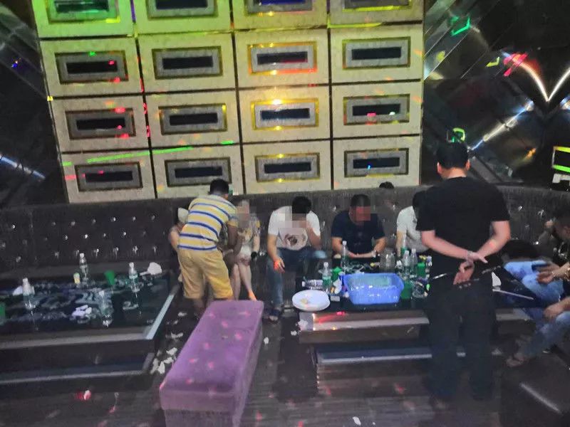 13名青年男女在ktv里做这种事,事发博白