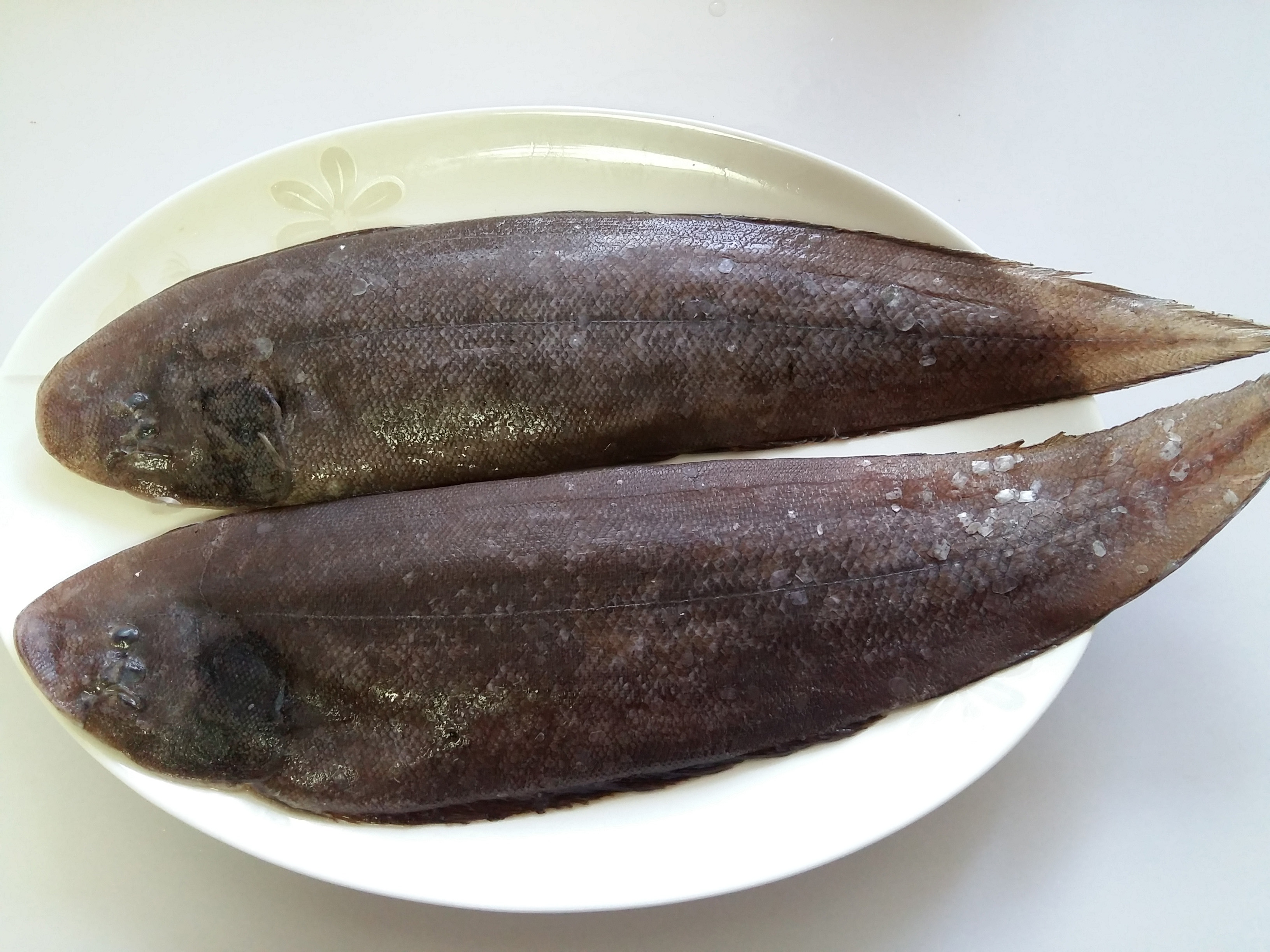 香煎塔米鱼怎么做_香煎塔米鱼的做法_豆果美食