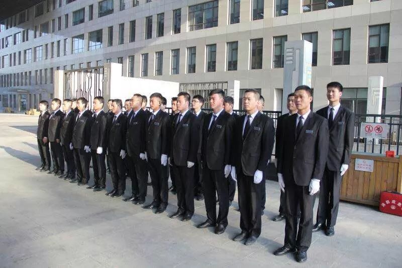 北京安保招聘_北京那么多的黑保安,怎么就没人管 后台太硬 什么后台啊他们是