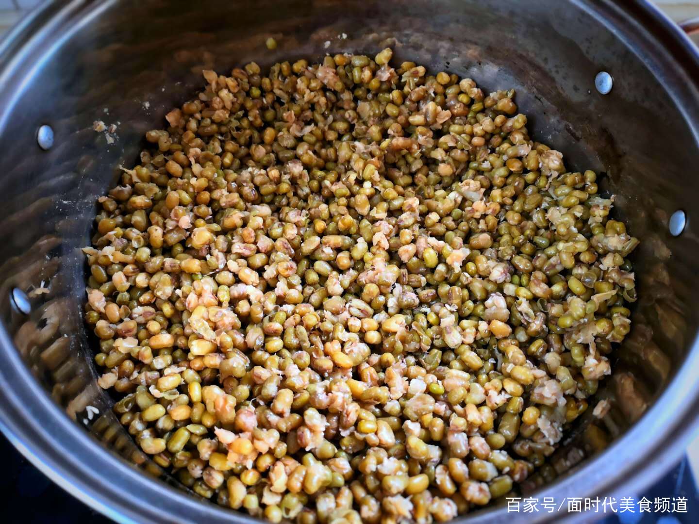 绿豆加什么最容易煮烂 ff9383e74ff84e2080921ce20d1537e5.jpeg