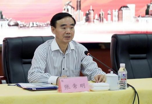 据公开简历,张常明生于1963年5月,曾任湖南省永州市祁阳县县长、县委书记,2014年任永州市副市长、党组成员。