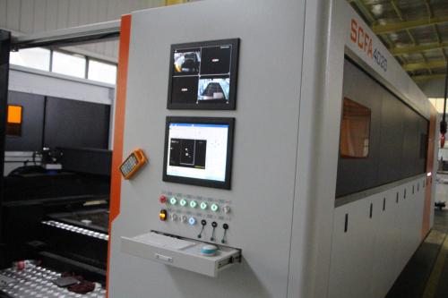 激光设计工程师 412ec6713e5f4c19a686099df289078b.jpeg