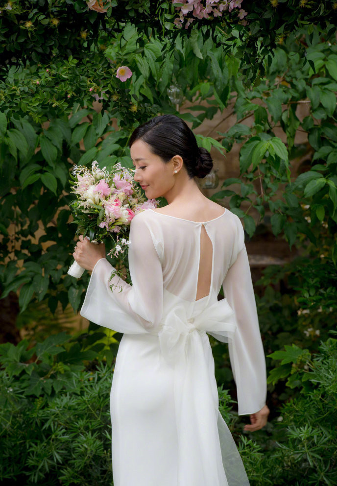 喜讯:赵又廷宣布高圆圆产女,陈法拉宣布结婚