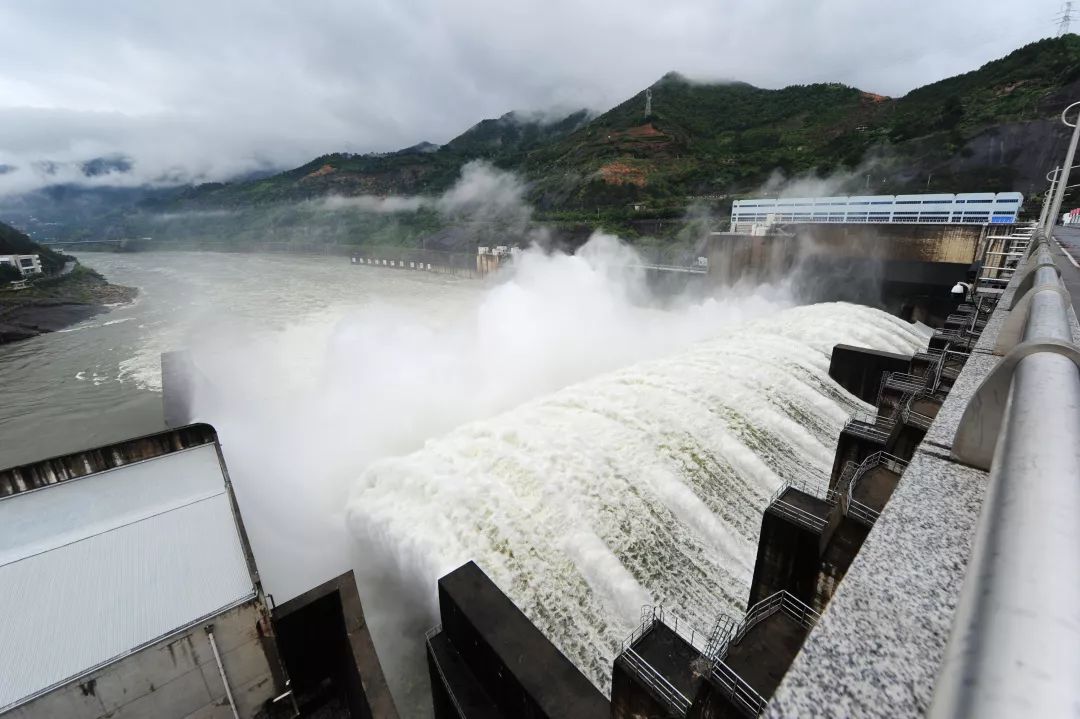 【每日发电影像】再次开闸泄洪!最大洪水中削峰率达7.9%