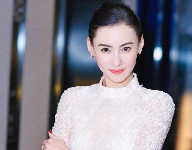 张柏芝首次公开谈论“照片门”以及陈冠希对她的影响，网友：坚强