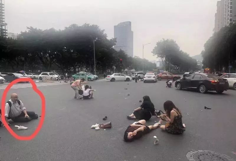 广州发生人肉保龄球式车祸女司机私隐扒个底朝天引发市民恐惧