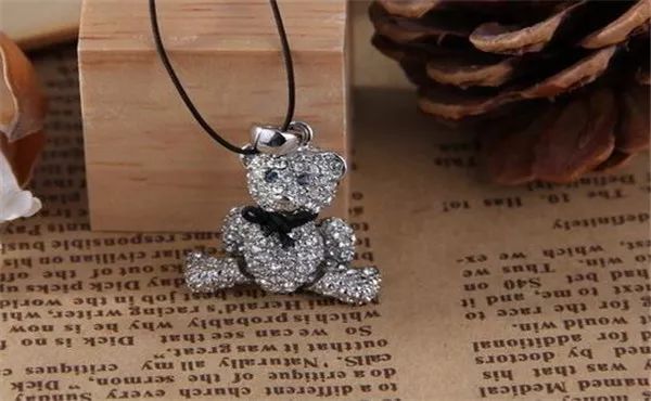 最便宜的水晶手镯 84cfd530b5604d1b986bf384dca3b210.jpeg