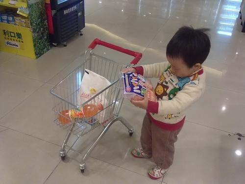                     儿科医生：它是“幼儿杀手”，比泡面还“垃圾”，给娃吃简直坑娃