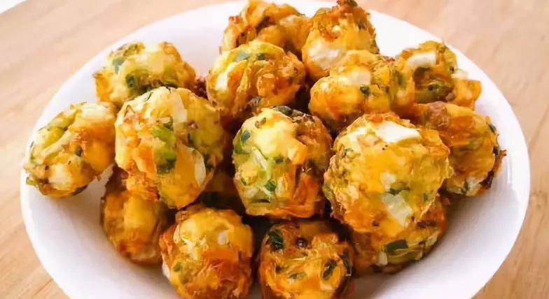 1颗白菜1个馒头,你最想不到的做法,酥脆鲜香一大锅都不够吃 博九备用网址