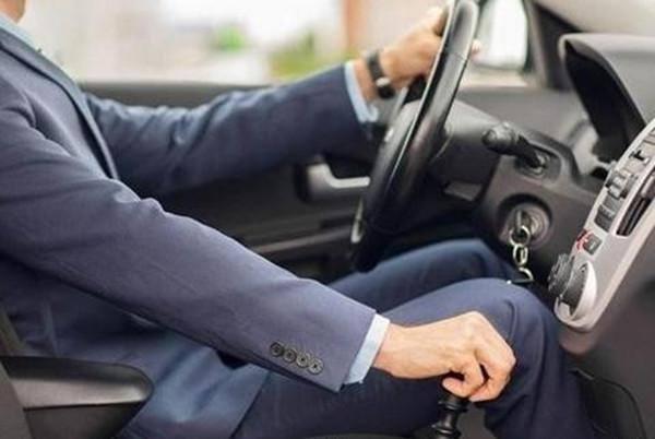 如何上车前启动空调 bea25a4845af4099a7ff96e86da33a4f.jpeg